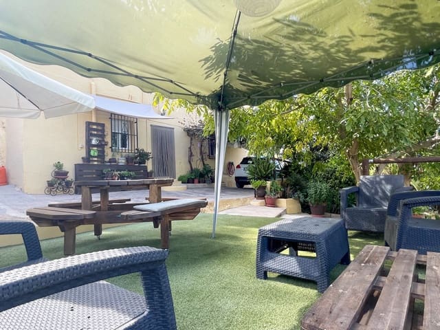 4 slaapkamer Halfvrijstaande villa te koop in Iznájar met zwembad garage - € 320.000 (Ref: 7099490)