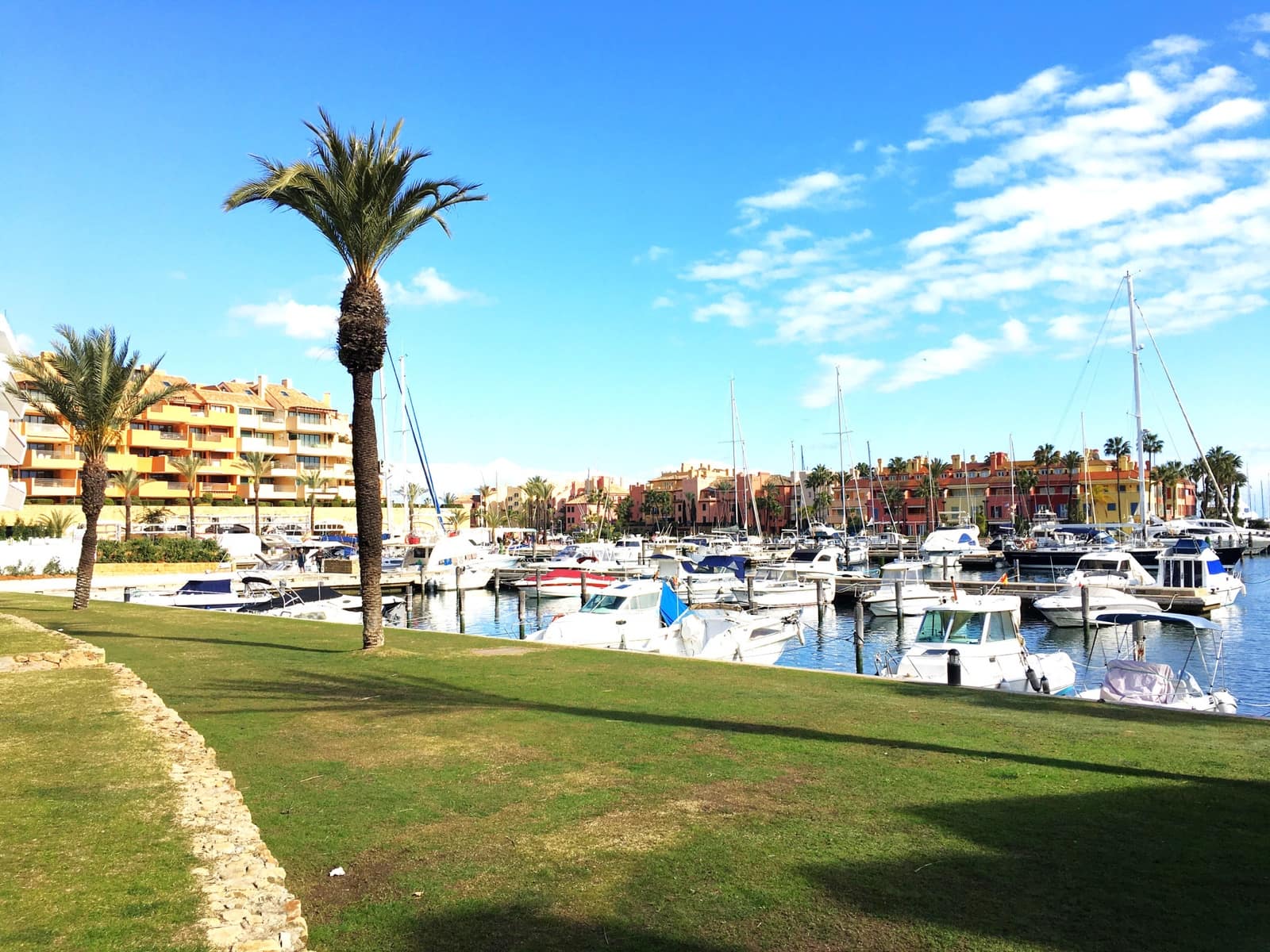 6 bedroom Villa for sale in Sotogrande with pool garage - € 5,500,000 (Ref: 7397465)