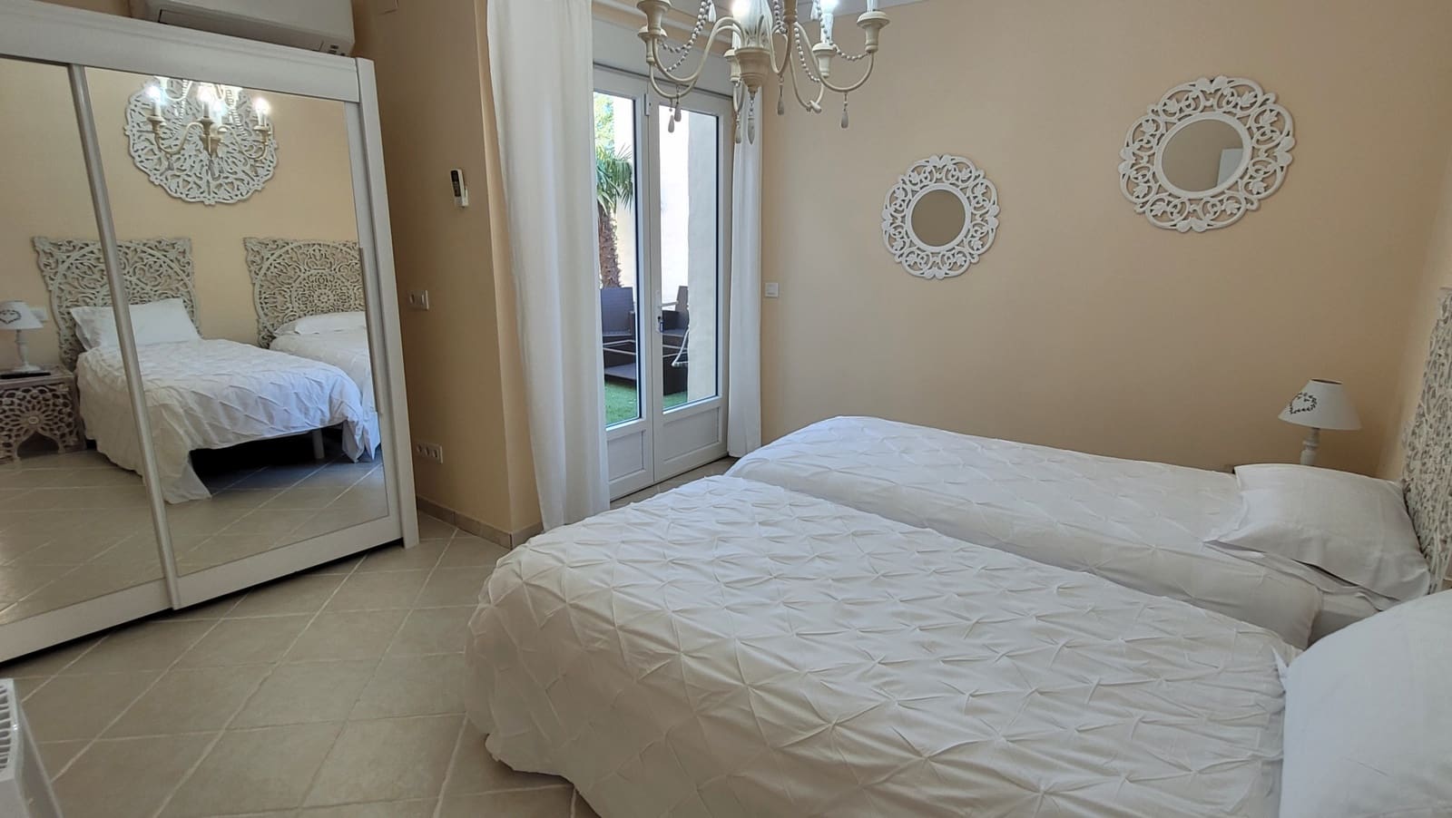 4 chambre Villa/Maison à vendre à Roses avec piscine - 899 000 € (Ref: 7499031)