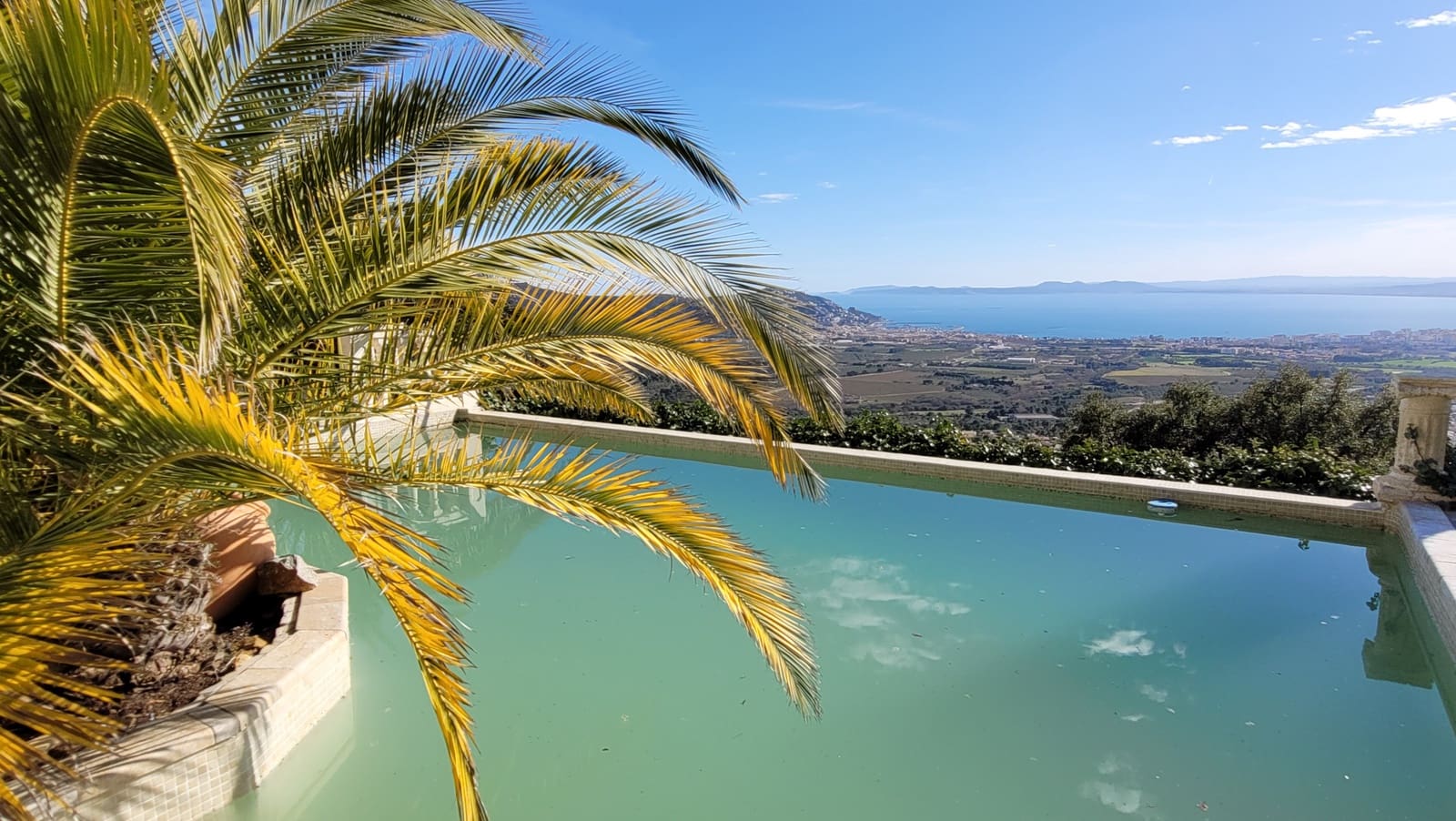 4 chambre Villa/Maison à vendre à Roses avec piscine - 899 000 € (Ref: 7499031)