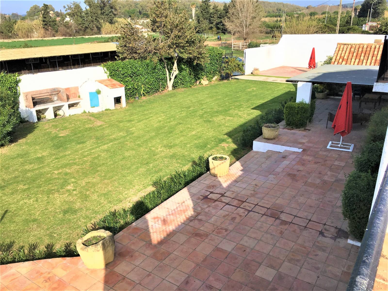 7 makuuhuone Maalaistalo myytävänä paikassa San Enrique de Guadiaro mukana uima-altaan 
autotalli - 3 500 000 € (Ref: 7530695)