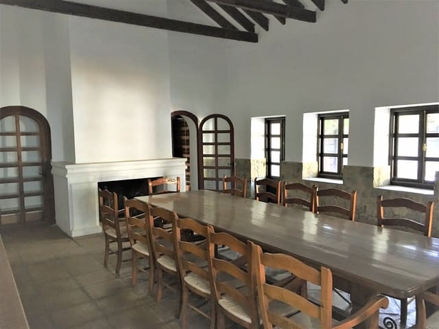 7 makuuhuone Maalaistalo myytävänä paikassa San Enrique de Guadiaro, San Roque mukana uima-altaan 
autotalli - 3 500 000 € (Ref: 7530695)