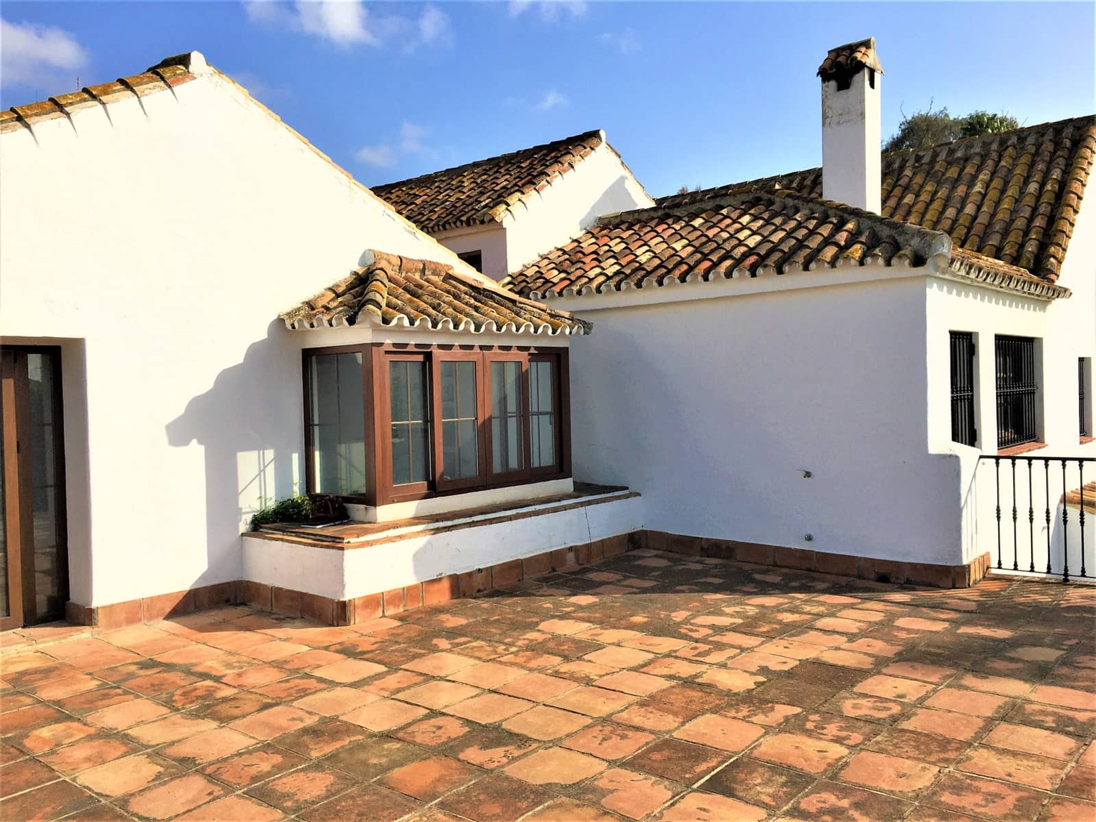 7 makuuhuone Maalaistalo myytävänä paikassa San Enrique de Guadiaro mukana uima-altaan 
autotalli - 3 500 000 € (Ref: 7530695)