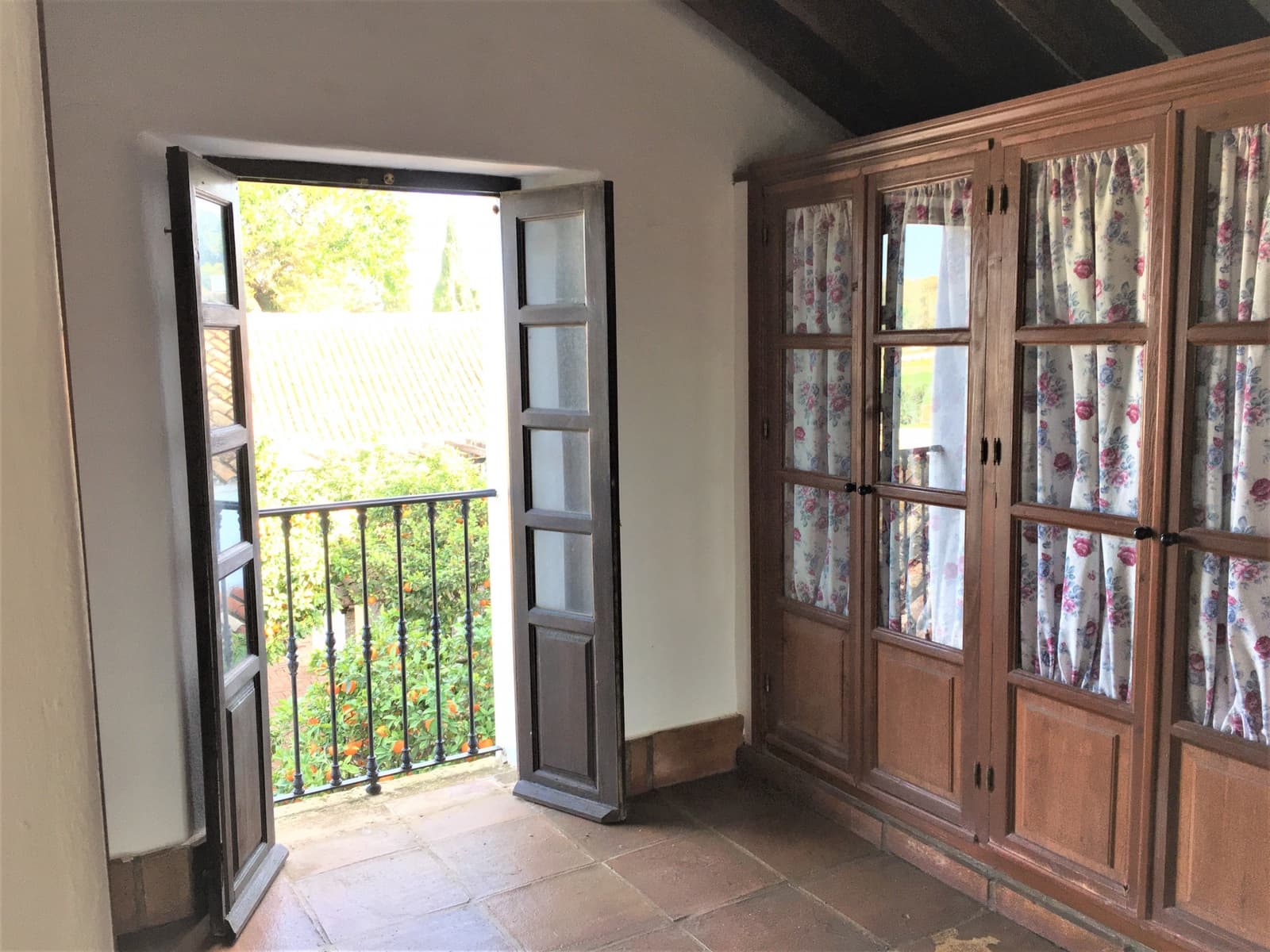 7 makuuhuone Maalaistalo myytävänä paikassa San Enrique de Guadiaro mukana uima-altaan 
autotalli - 3 500 000 € (Ref: 7530695)