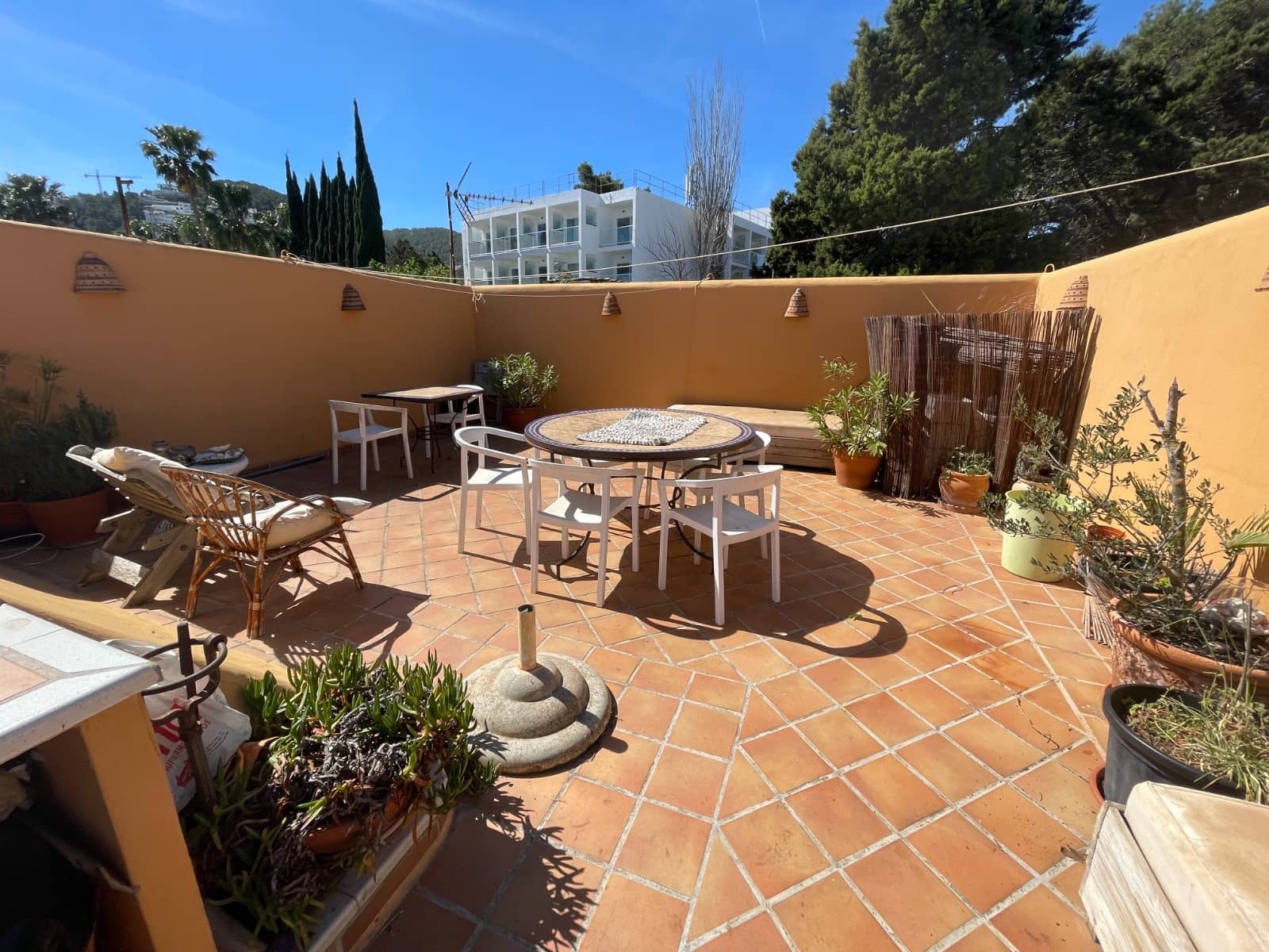 3 makuuhuone Huoneisto myytävänä paikassa La Siesta mukana uima-altaan - 675 000 € (Ref: 7563793)