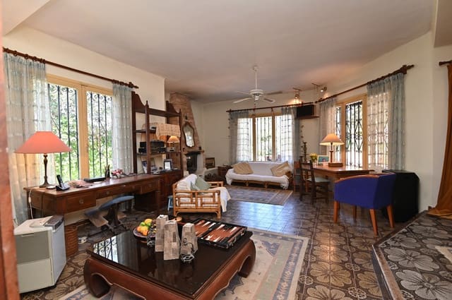 4 quarto Moradia para venda em La Siesta, Santa Eulalia / Santa Eularia com piscina garagem - 2 100 000 € (Ref: 7634290)