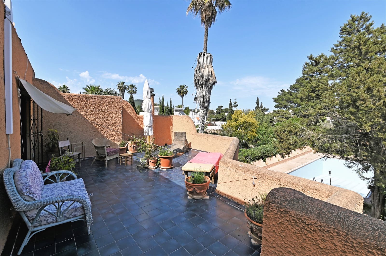 4 quarto Moradia para venda em La Siesta com piscina garagem - 2 100 000 € (Ref: 7634290)
