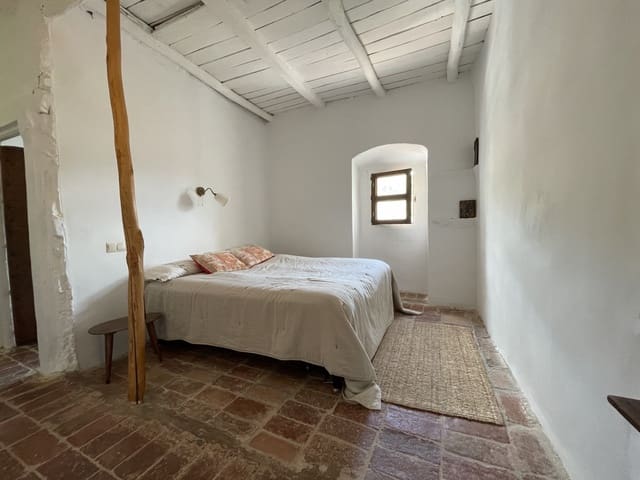 3 soverom Finca/Herregård til salgs i El Burgo med svømmebasseng - € 255 000 (Ref: 7686501)