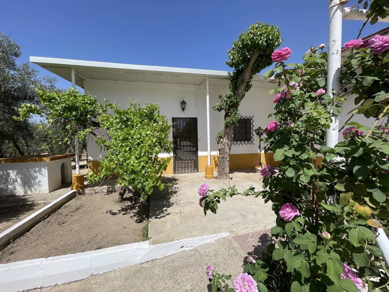 6 soveværelse Finca/Landehus til salg i Carmona med swimmingpool garage - € 1.200.000 (Ref: 7693379)