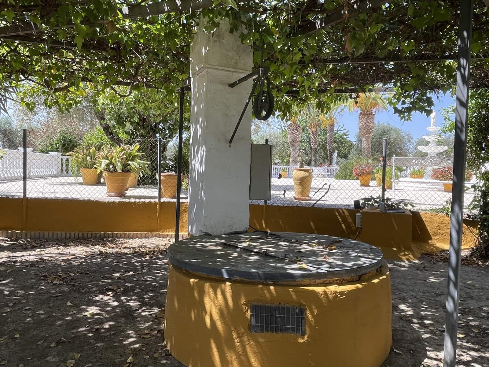 6 soveværelse Finca/Landehus til salg i Carmona med swimmingpool garage - € 1.200.000 (Ref: 7693379)