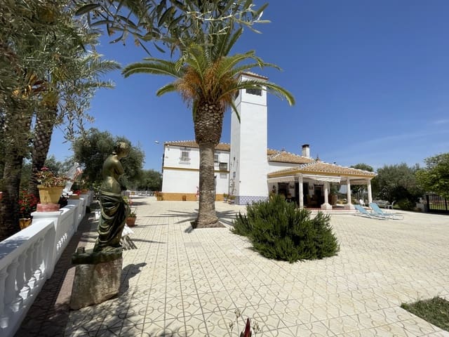 6 bedroom Finca/Country House for sale in Carmona with pool garage - € 1,200,000 (Ref: 7693379)
