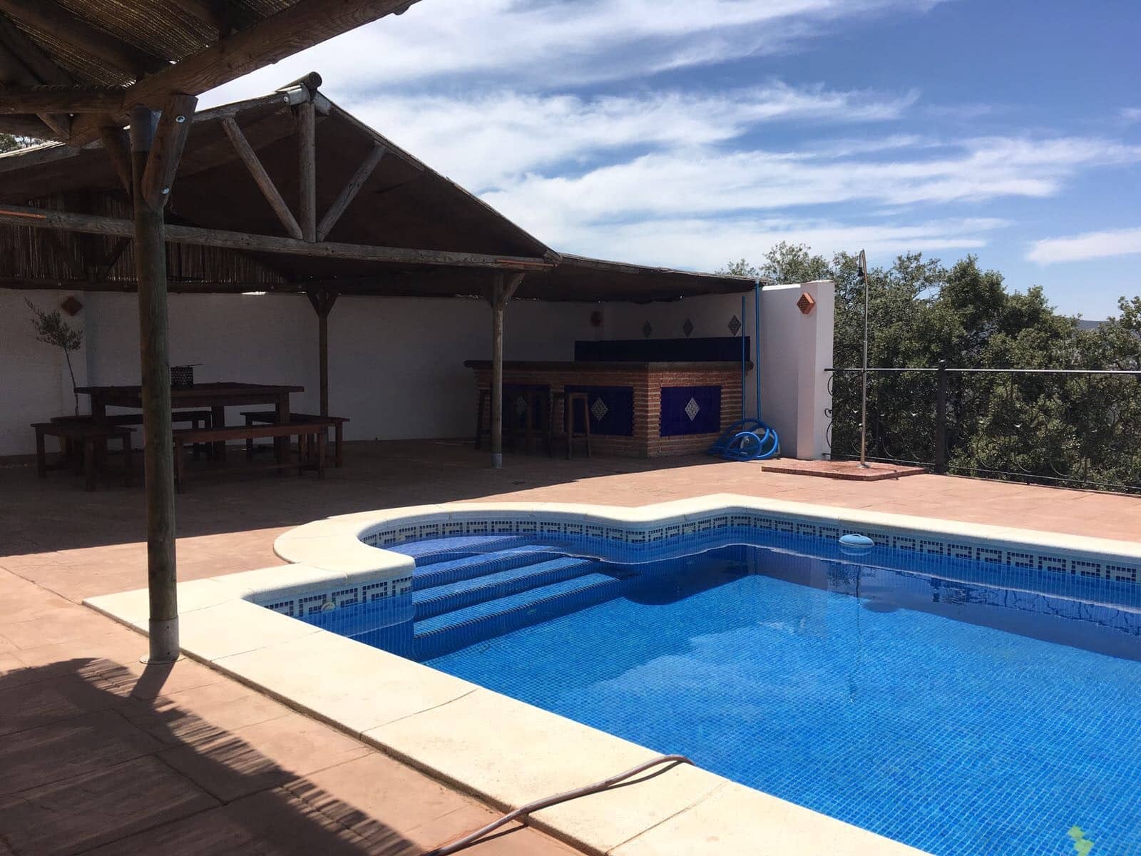 4 bedroom Finca/Country House for sale in Iznájar with pool garage €