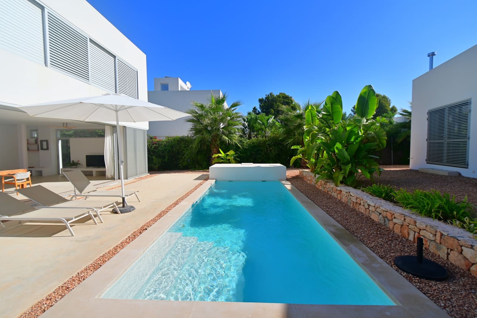 4 Zimmer Villa zu verkaufen in Santa Eulalia / Santa Eularia mit Pool Garage - 2.380.000 € (Ref: 8152025)