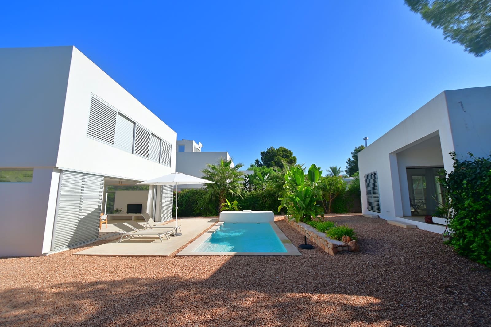 4 Zimmer Villa zu verkaufen in Santa Eulalia / Santa Eularia mit Pool Garage - 2.380.000 € (Ref: 8152025)