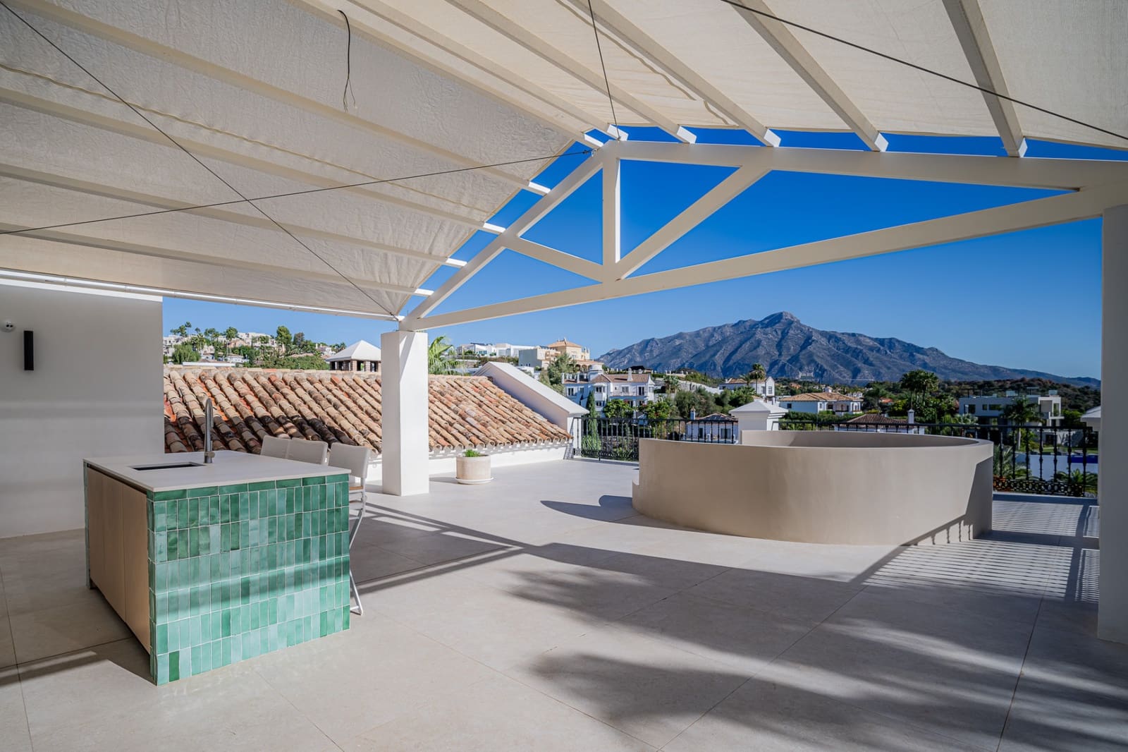 5 slaapkamer Villa te koop in Benahavis met zwembad - € 5.250.000 (Ref: 8183271)