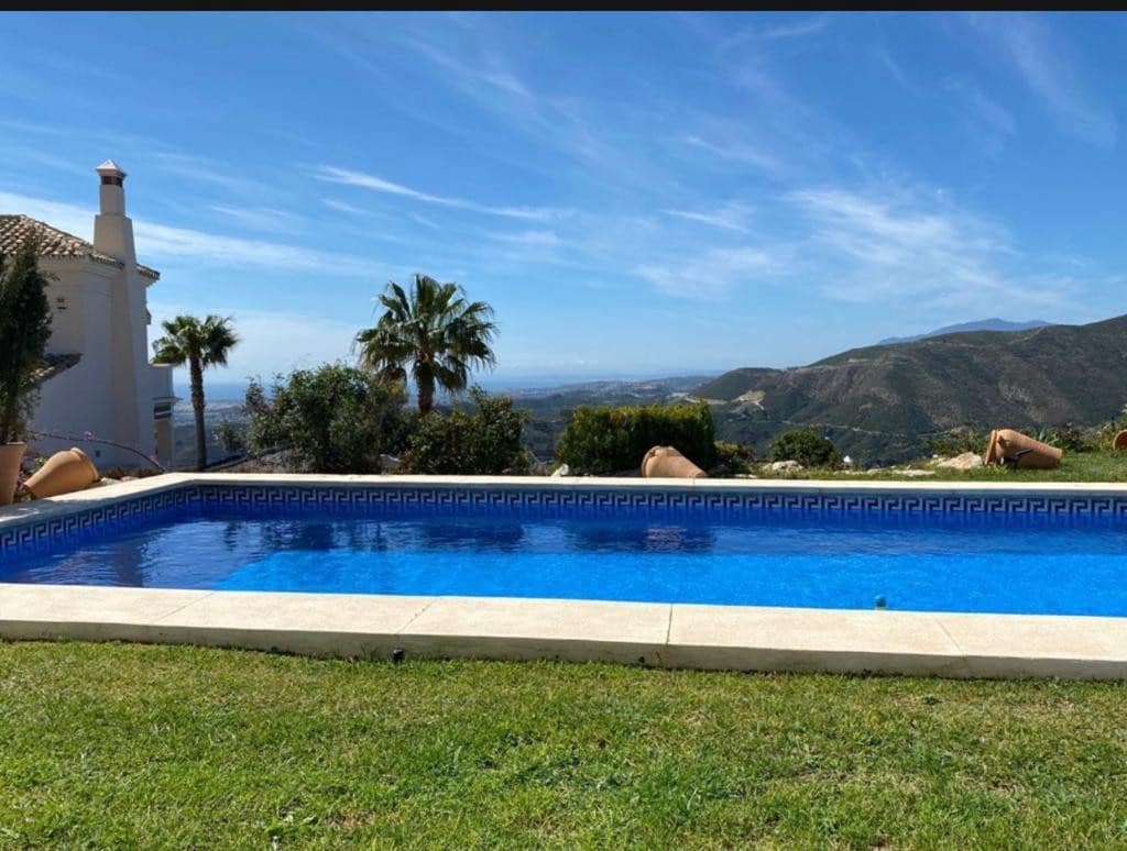 4 soveværelse Villa til salg i Istan med swimmingpool garage - € 1.500.000 (Ref: 8191390)