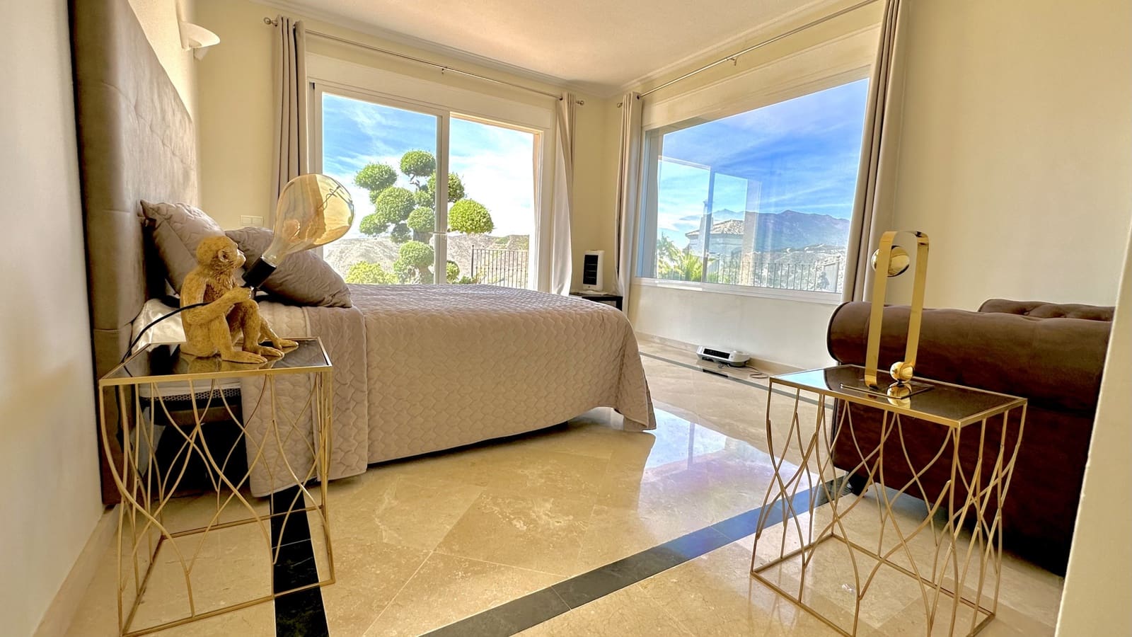 4 soveværelse Villa til salg i Istan med swimmingpool garage - € 1.500.000 (Ref: 8191390)