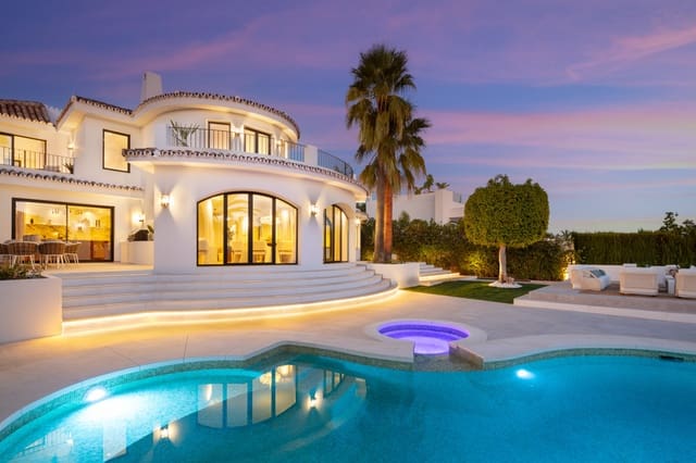 5 slaapkamer Villa te koop in Nueva Andalucia, Marbella met zwembad garage - € 3.695.000 (Ref: 8209790)