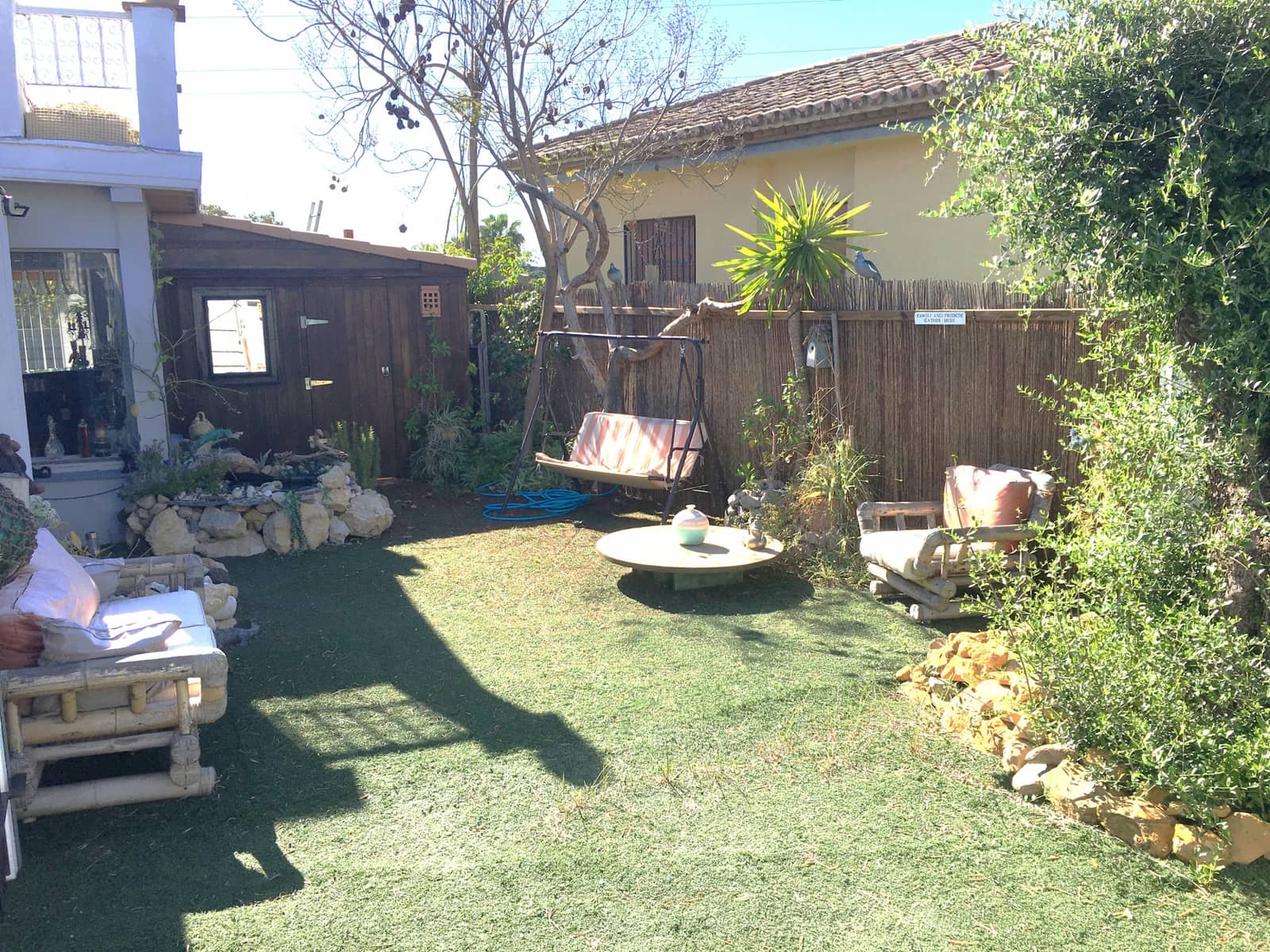 4 soveværelse Villa til salg i Estepona med swimmingpool - € 795.000 (Ref: 8279095)