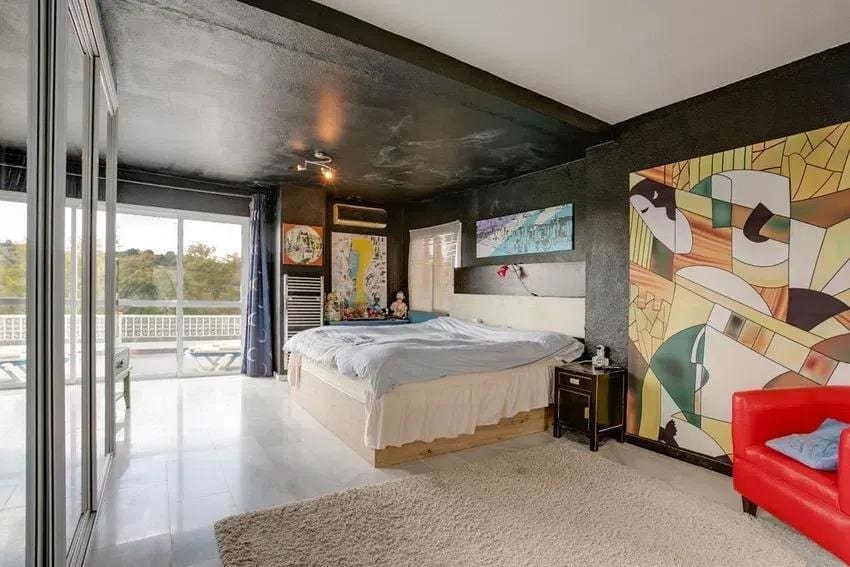 4 makuuhuone Huvila myytävänä paikassa Estepona mukana uima-altaan - 795 000 € (Ref: 8279095)