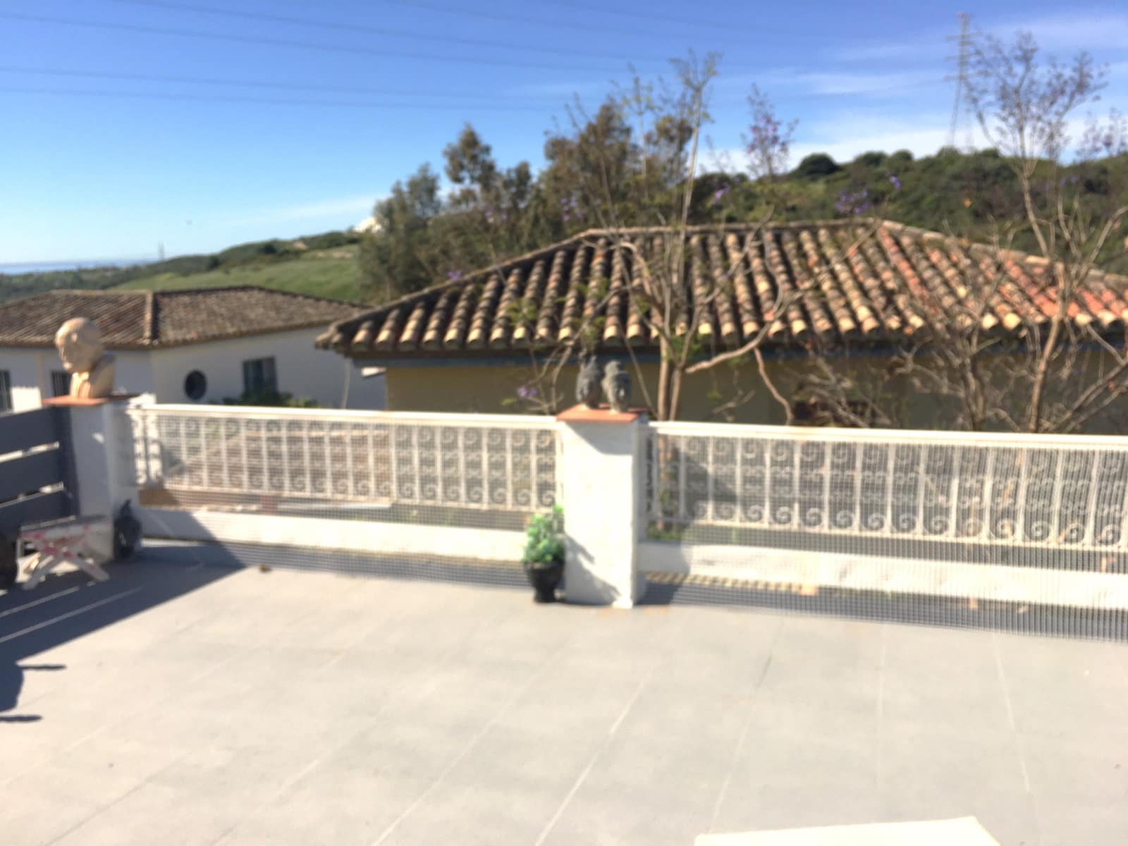 4 makuuhuone Huvila myytävänä paikassa Estepona mukana uima-altaan - 795 000 € (Ref: 8279095)