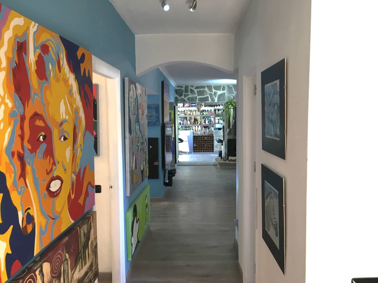 4 makuuhuone Huvila myytävänä paikassa Estepona mukana uima-altaan - 795 000 € (Ref: 8279095)
