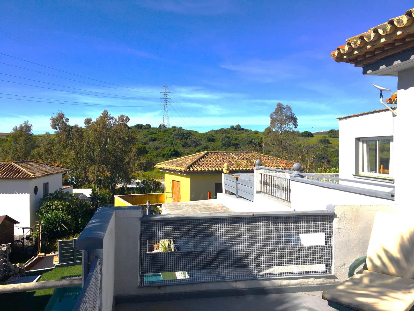 4 makuuhuone Huvila myytävänä paikassa Estepona mukana uima-altaan - 795 000 € (Ref: 8279095)