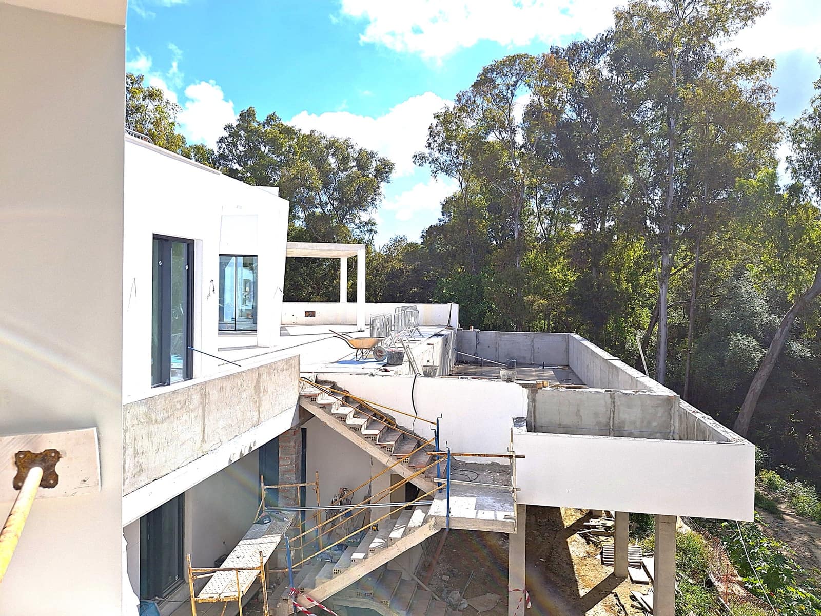 5 bedroom Villa for sale in Sotogrande with pool garage - € 3,350,000 (Ref: 8284809)
