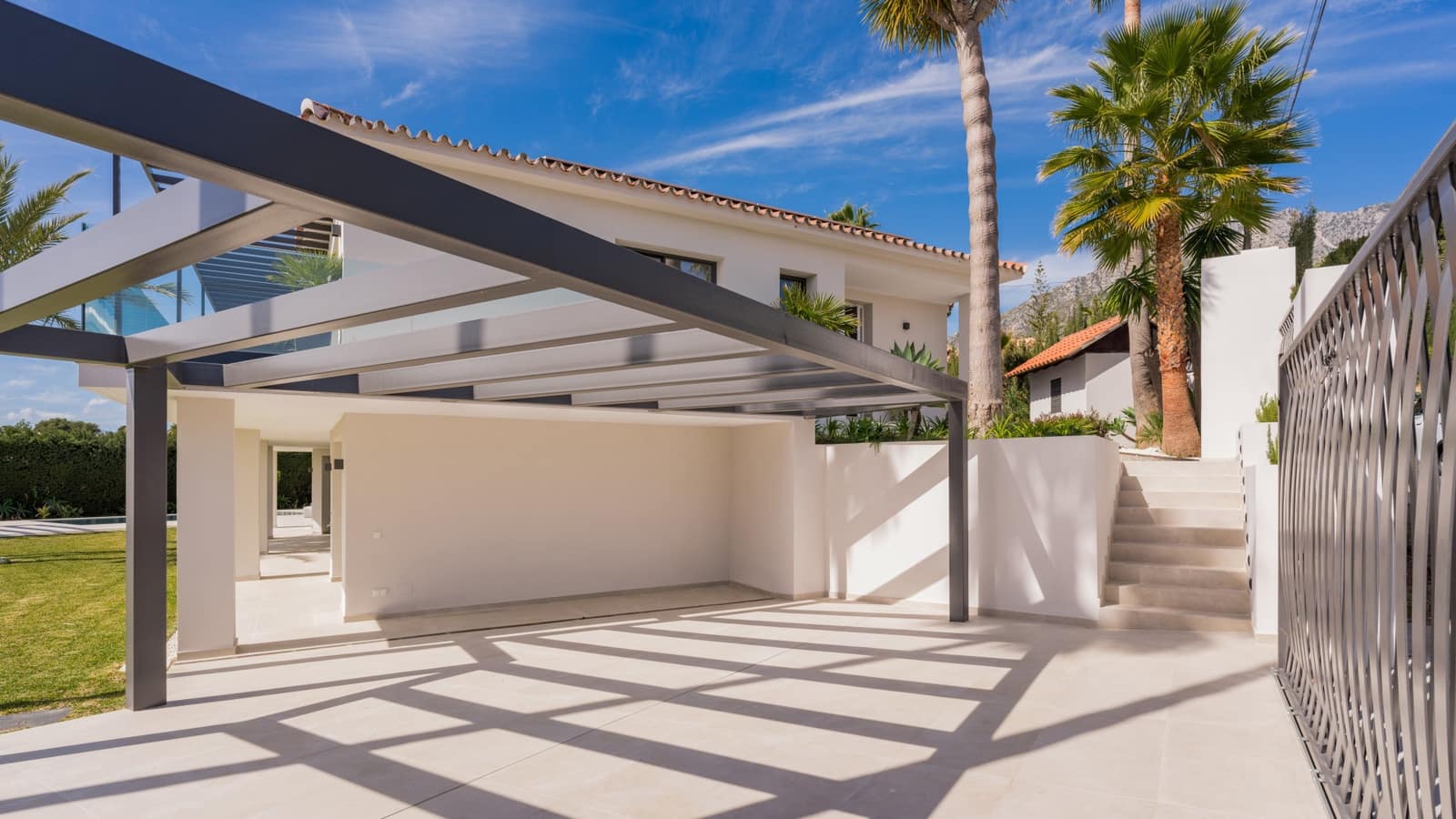 5 sypialnia Willa na sprzedaż w Marbella z basenem - 4 290 000 € (Ref: 8289443)