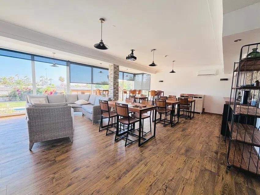 16 chambre Hôtel à vendre à Mijas Costa avec piscine garage - 3 500 000 € (Ref: 8331650)