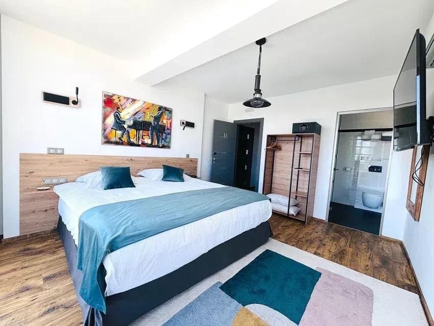 16 chambre Hôtel à vendre à Mijas Costa avec piscine garage - 3 500 000 € (Ref: 8331650)