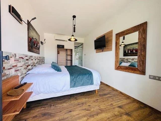 16 chambre Hôtel à vendre à Mijas Costa, Mijas avec piscine garage - 3 500 000 € (Ref: 8331650)