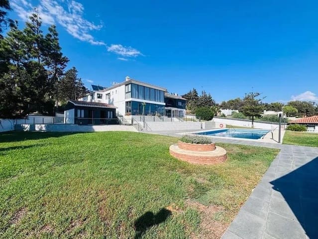 Hotel de 16 habitaciones en Mijas Costa, Mijas en venta con piscina garaje - 3.500.000 € (Ref: 8331650)