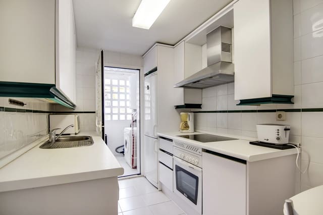2 chambre Appartement à vendre à Marbella avec piscine garage - 570 000 € (Ref: 8377862)