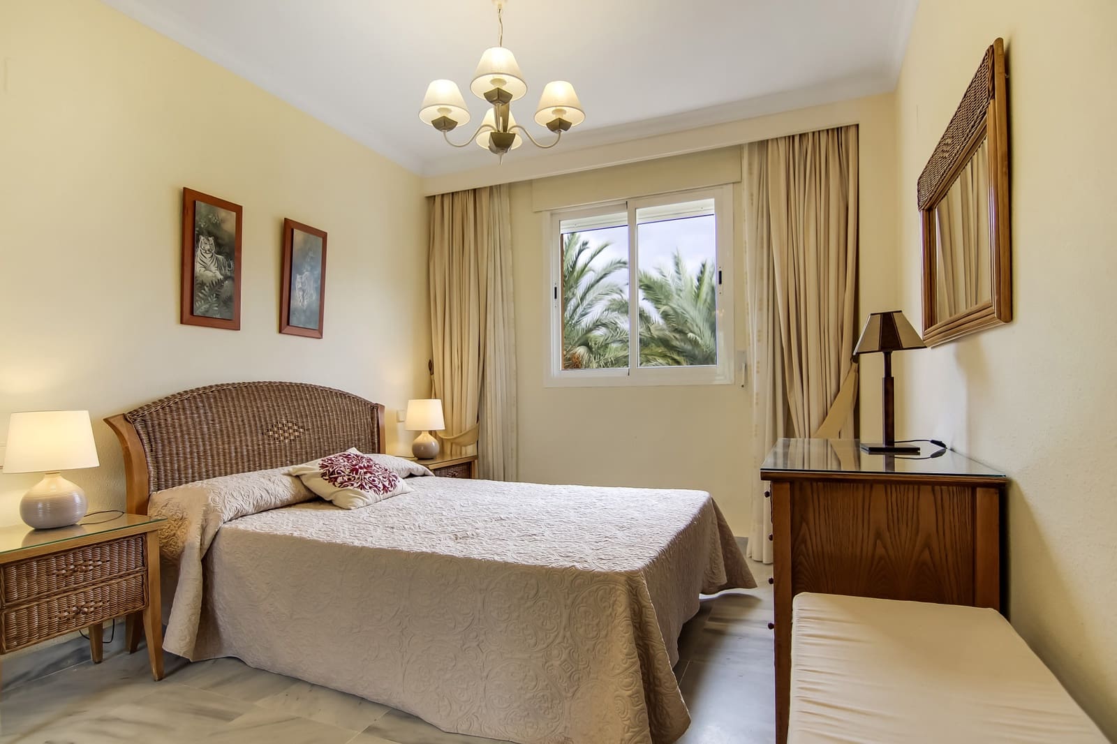 2 chambre Appartement à vendre à Marbella avec piscine garage - 570 000 € (Ref: 8377862)