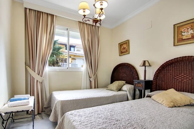 2 chambre Appartement à vendre à Marbella avec piscine garage - 570 000 € (Ref: 8377862)