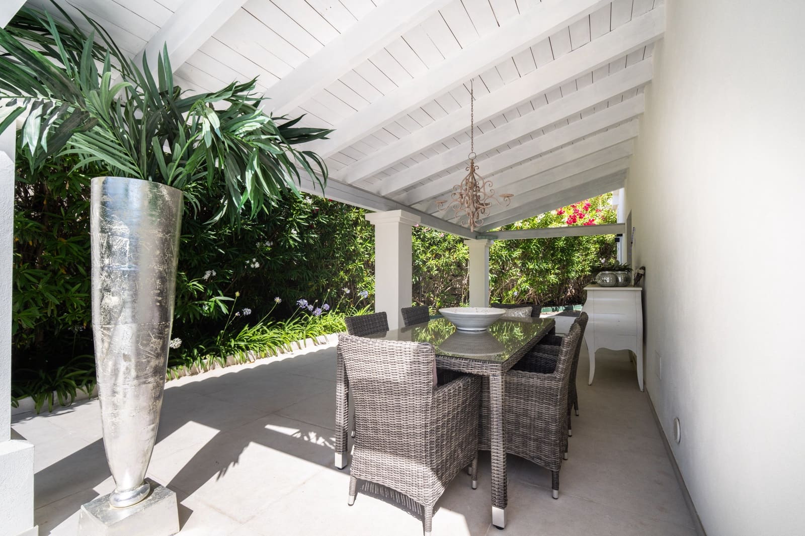 2 chambre Villa/Maison à vendre à La Quinta avec piscine garage - 2 250 000 € (Ref: 8458578)