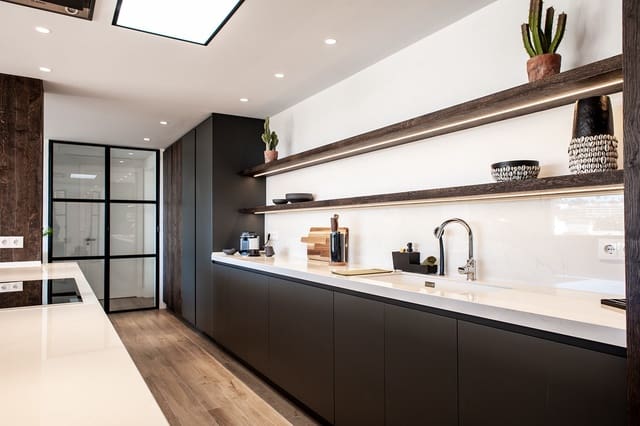 4 slaapkamer Penthouse te koop in Marbella met zwembad garage - € 2.495.000 (Ref: 8462055)