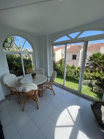 2 makuuhuone Omakotitalo myytävänä paikassa Mijas Costa, Mijas mukana uima-altaan 
autotalli - 290 000 € (Ref: 8504549)