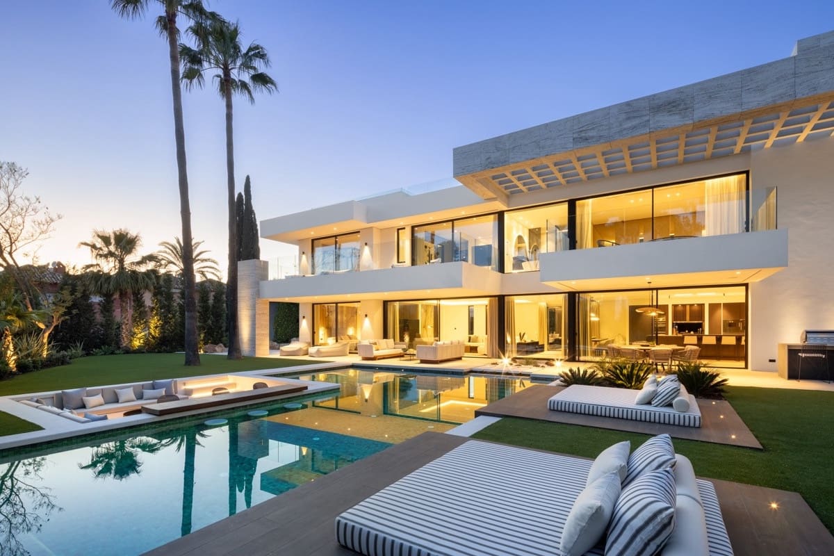 6 camera da letto Villa in vendita in Nueva Andalucia con piscina garage - 8.500.000 € (Rif: 8578281)