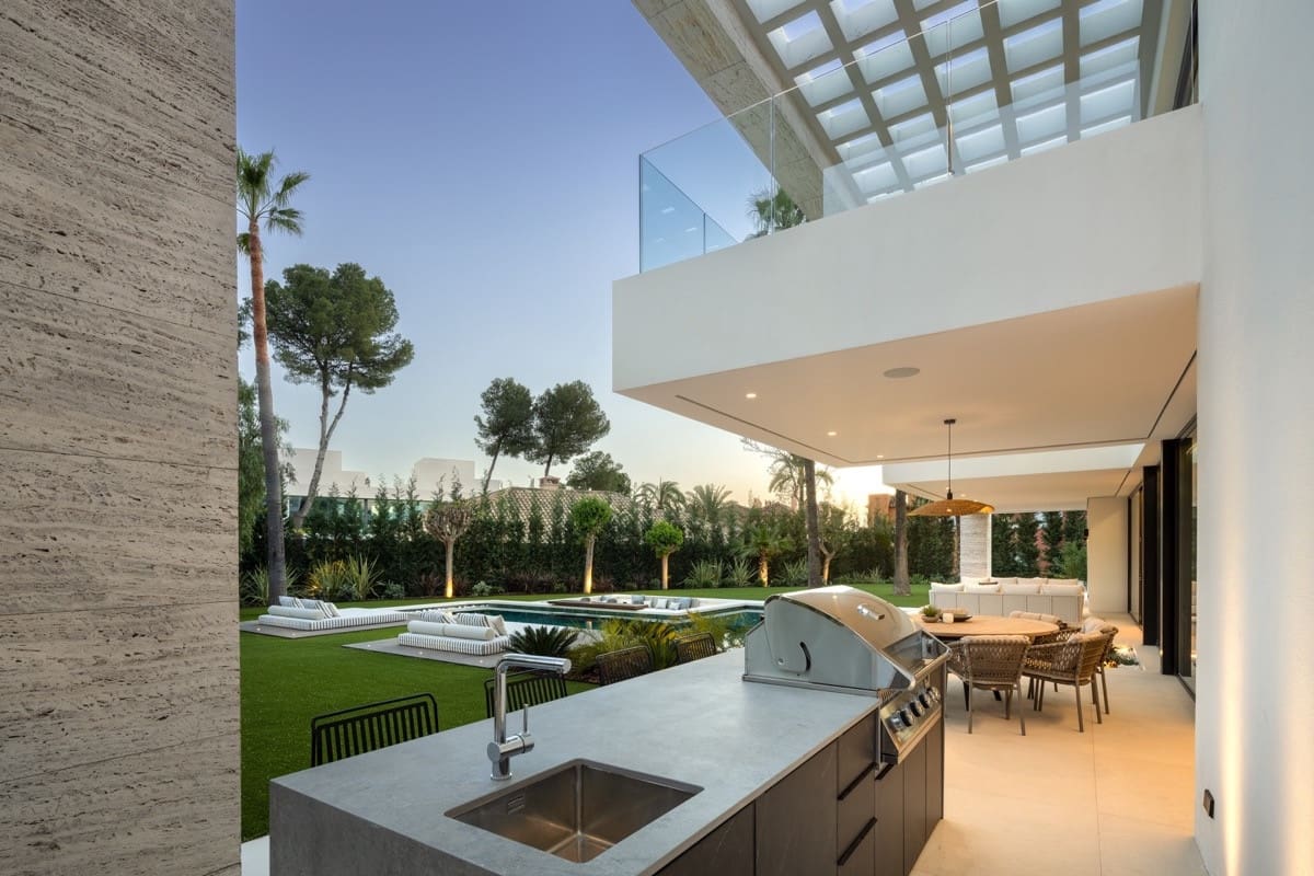 6 camera da letto Villa in vendita in Nueva Andalucia con piscina garage - 8.500.000 € (Rif: 8578281)