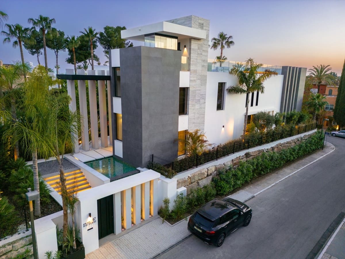 6 camera da letto Villa in vendita in Nueva Andalucia con piscina garage - 8.500.000 € (Rif: 8578281)