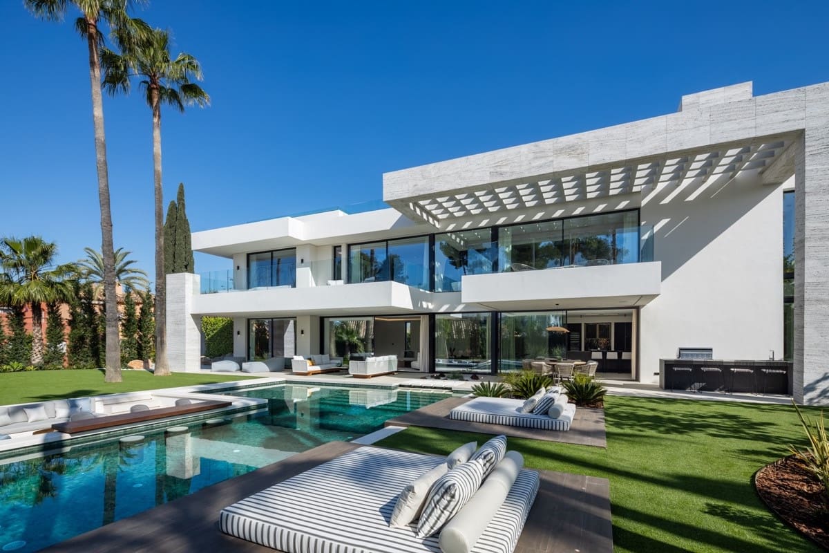 6 camera da letto Villa in vendita in Nueva Andalucia con piscina garage - 8.500.000 € (Rif: 8578281)