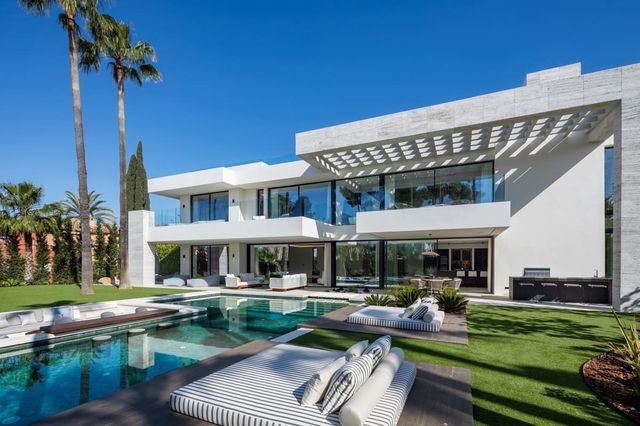 6 chambre Villa/Maison à vendre à Nueva Andalucia, Marbella avec piscine garage - 8 500 000 € (Ref: 8578281)