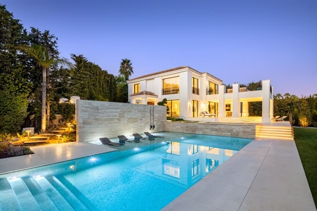 6 soverom Villa til salgs i Marbella med svømmebasseng garasje - € 9 875 000 (Ref: 8578282)