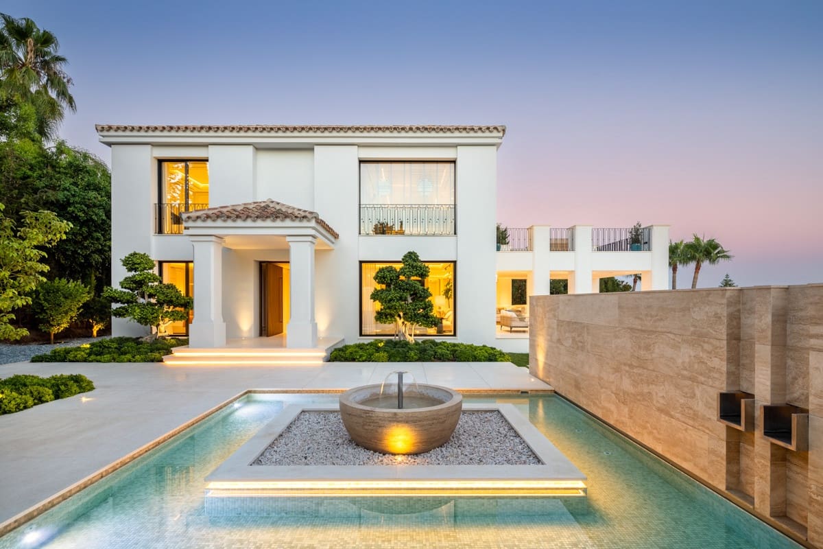 6 soverom Villa til salgs i Marbella med svømmebasseng garasje - € 9 875 000 (Ref: 8578282)