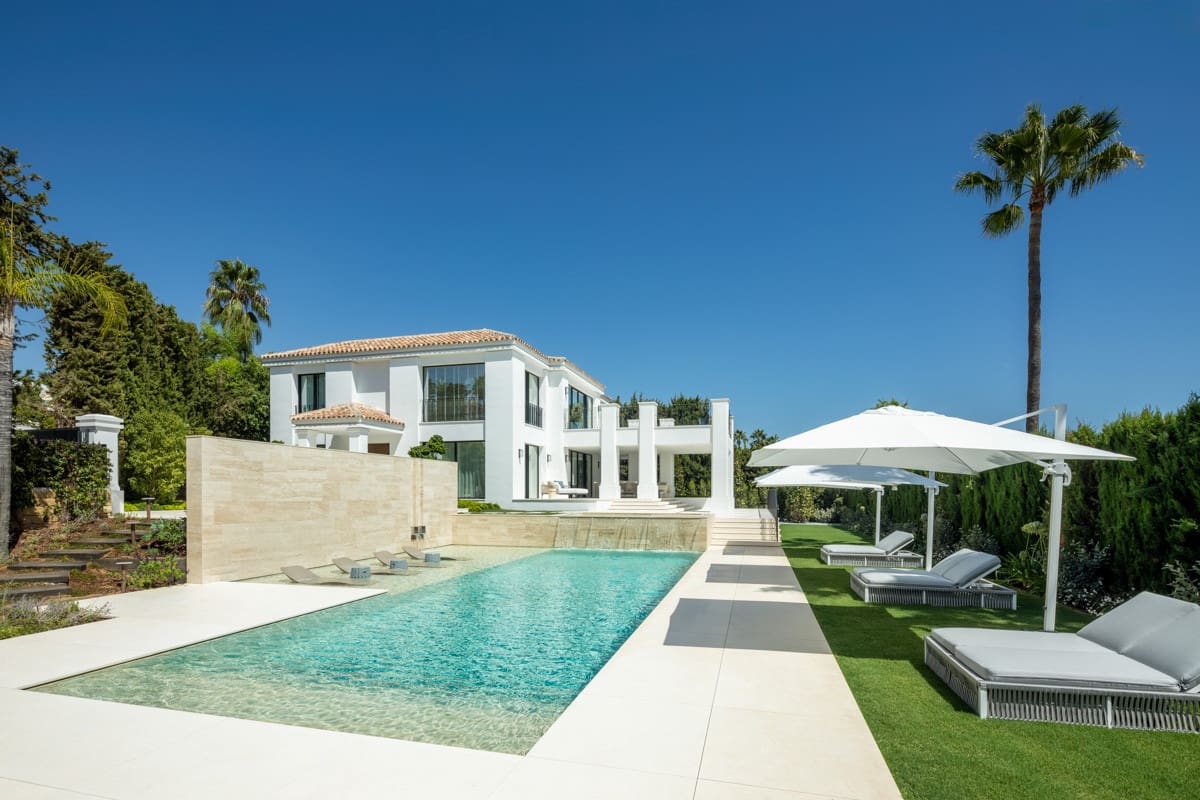 6 soverom Villa til salgs i Marbella med svømmebasseng garasje - € 9 875 000 (Ref: 8578282)