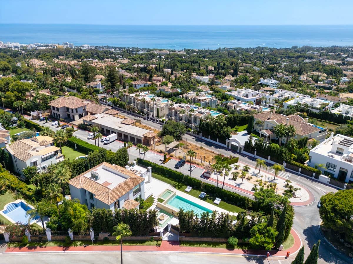 6 soverom Villa til salgs i Marbella med svømmebasseng garasje - € 9 875 000 (Ref: 8578282)