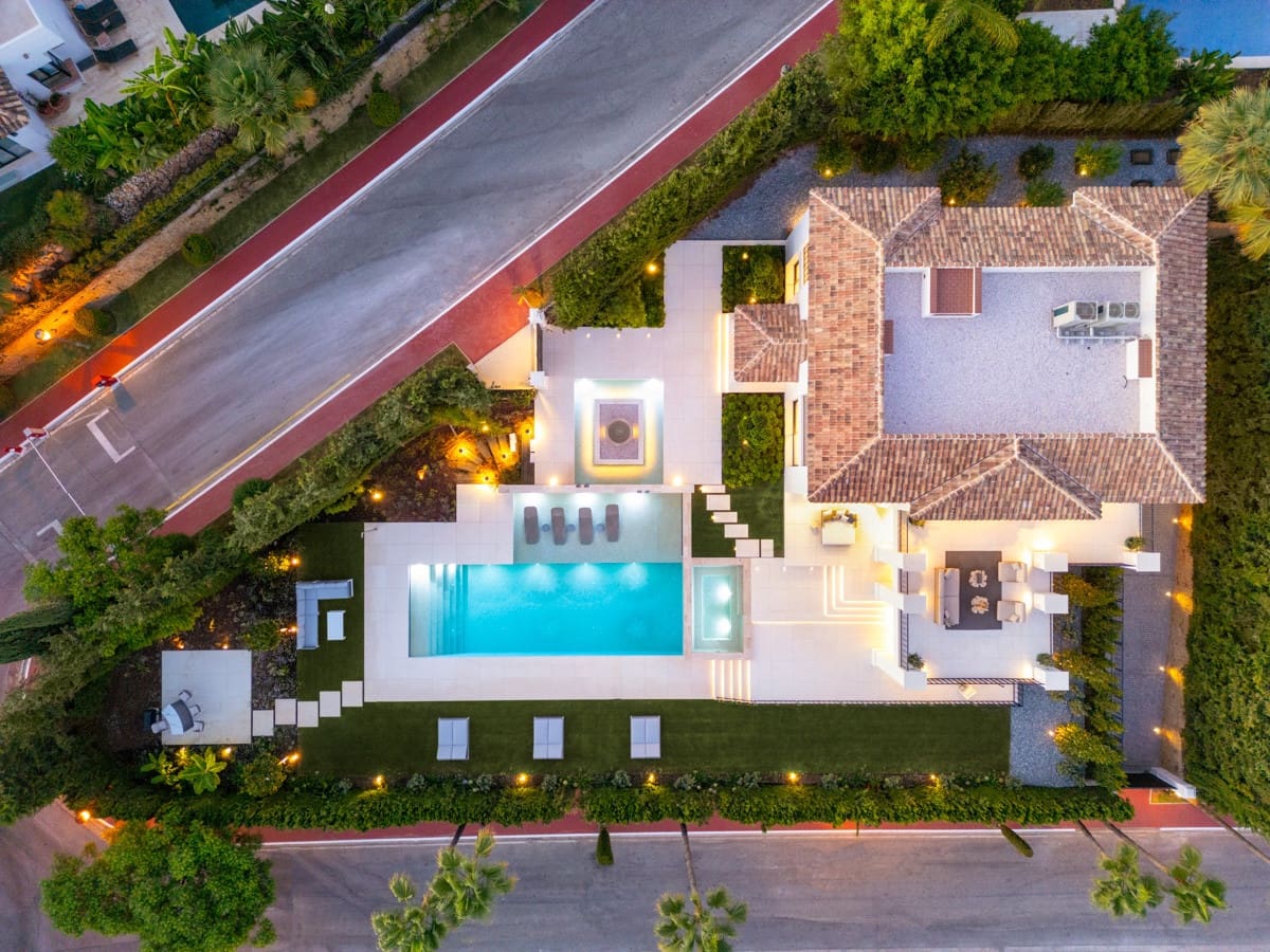 6 soverom Villa til salgs i Marbella med svømmebasseng garasje - € 9 875 000 (Ref: 8578282)