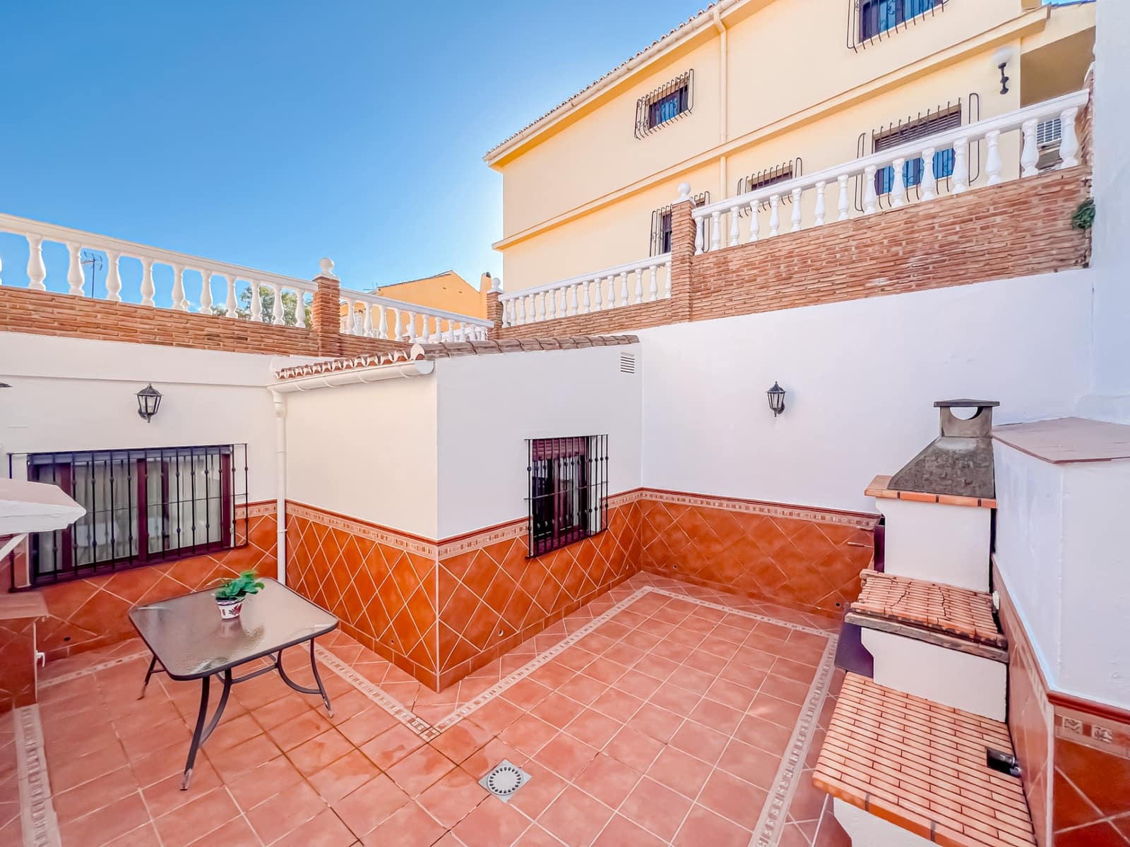 4 Zimmer Villa zu verkaufen in Malaga Stadt mit Garage - 1.150.000 € (Ref: 8595503)